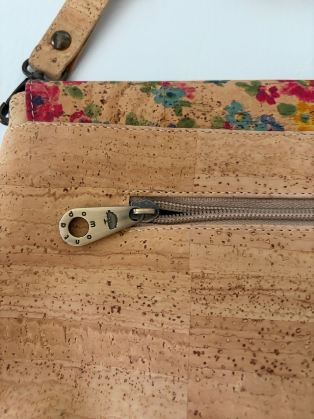 Montado Floral Cork Envelope Crossbody Bag Clutch New in Natural - Picture 5 of 12